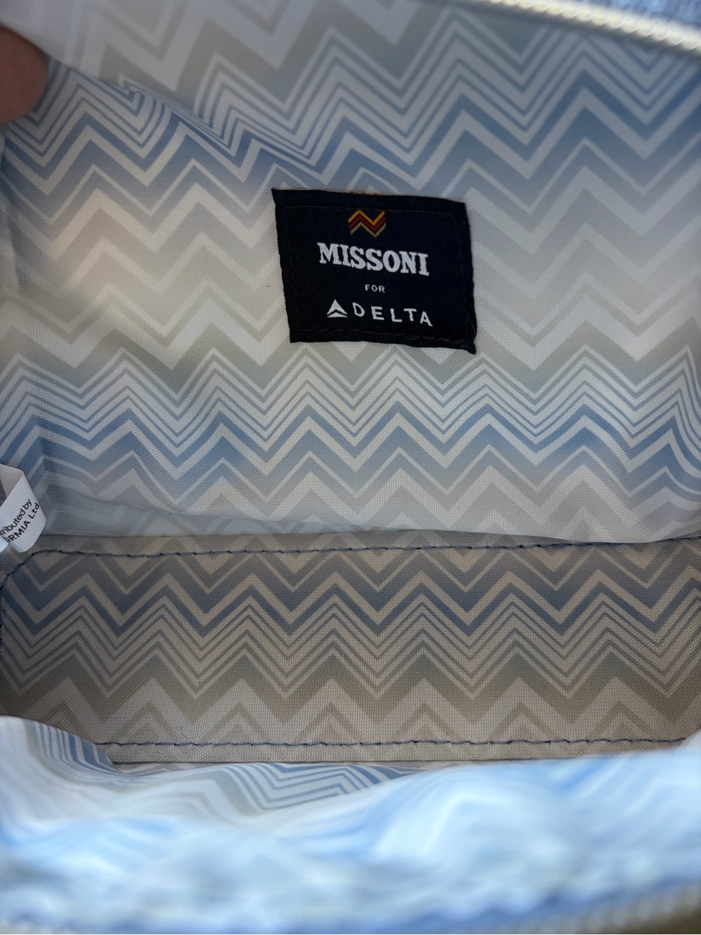 Missoni x Delta One Make Up Travel Essentials Bag - Picture 4 of 4